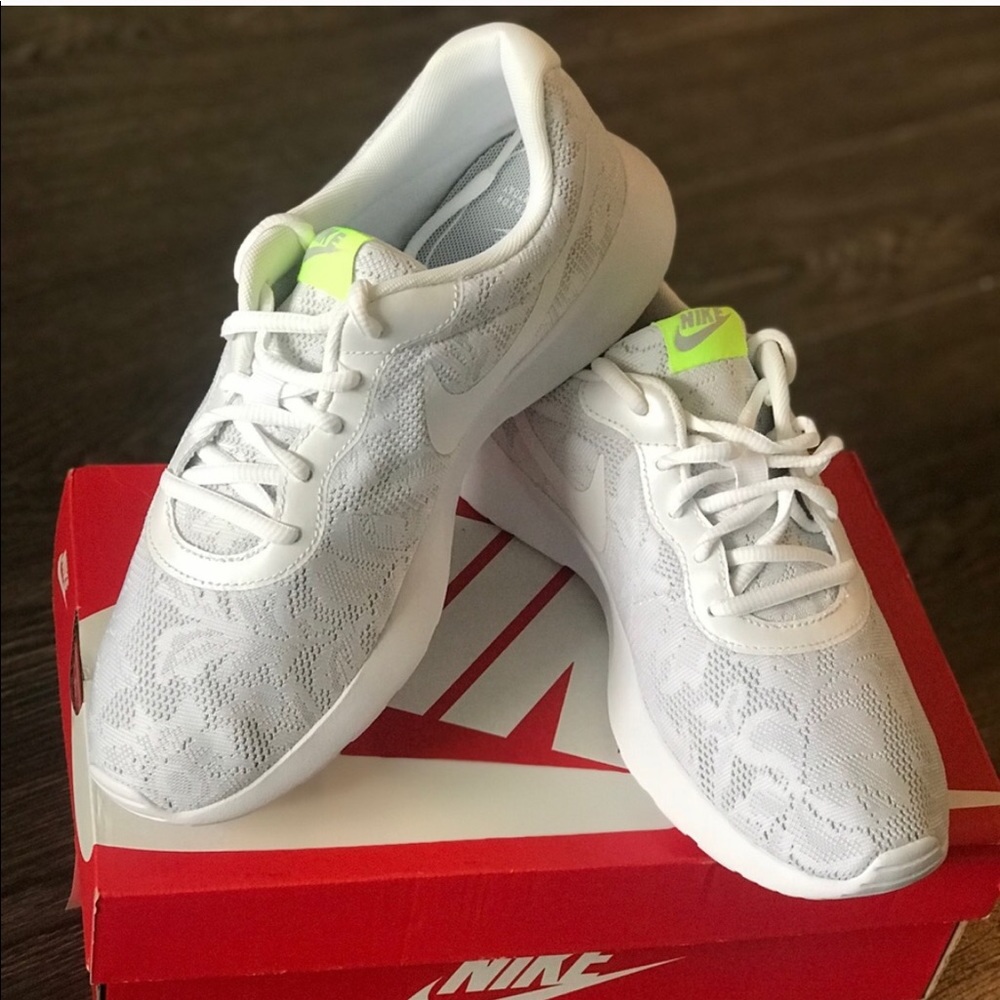 Nike Tanjun White Sneakers